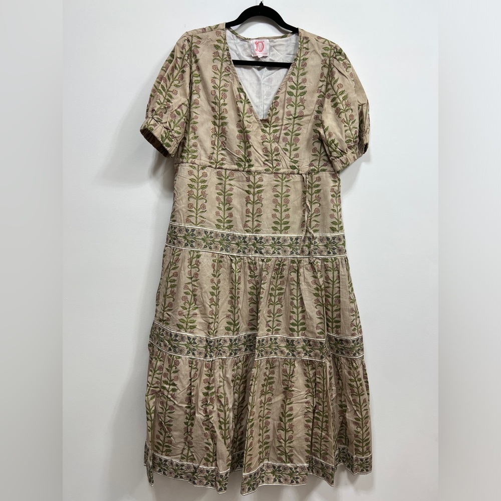 Victoria Dunn maxi, size large, NWOT.